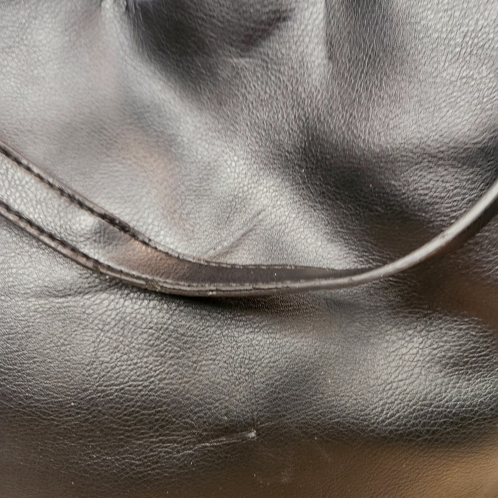bebe Black Hobo Bag with Gold Chain Detail - Picture 7 of 8